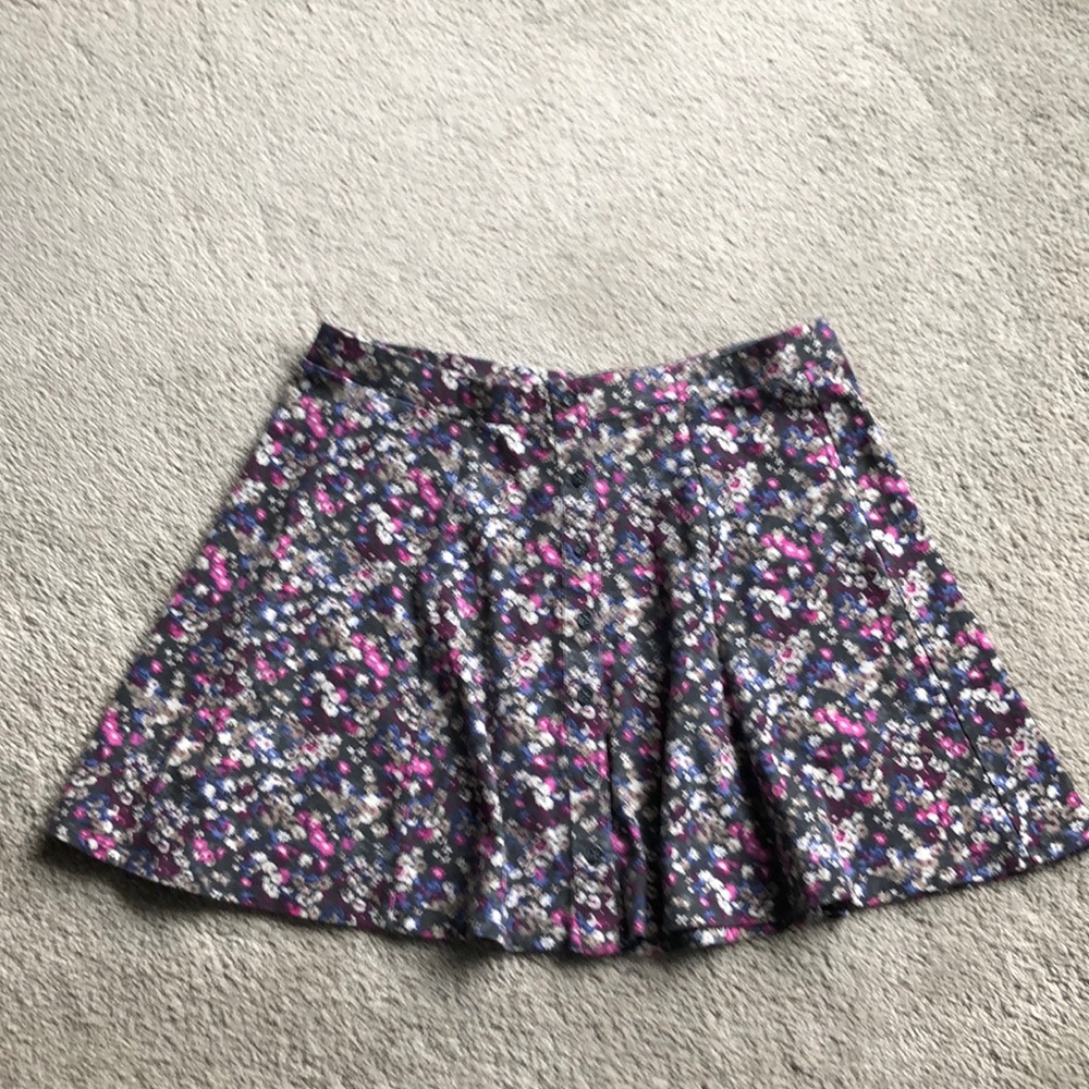 American Eagle mini skirt